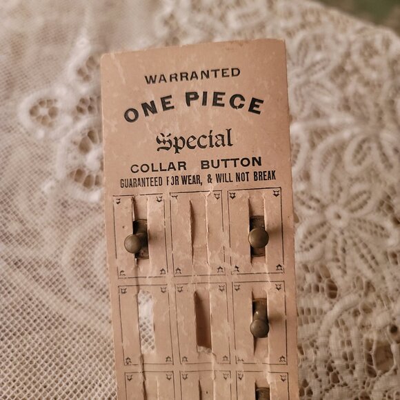Antique Collar Button Display with 5 Buttons One Piece Special Warranted No.2094 - Picture 2 of 6